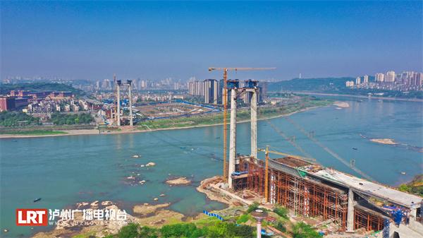 百米高空架起跨江“天梯”！泸州长江二桥将开展大桥主缆架设
